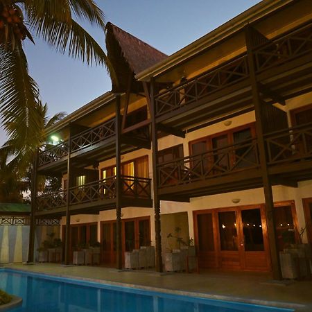 Hotel Baobab Cafe 穆龙达瓦 外观 照片