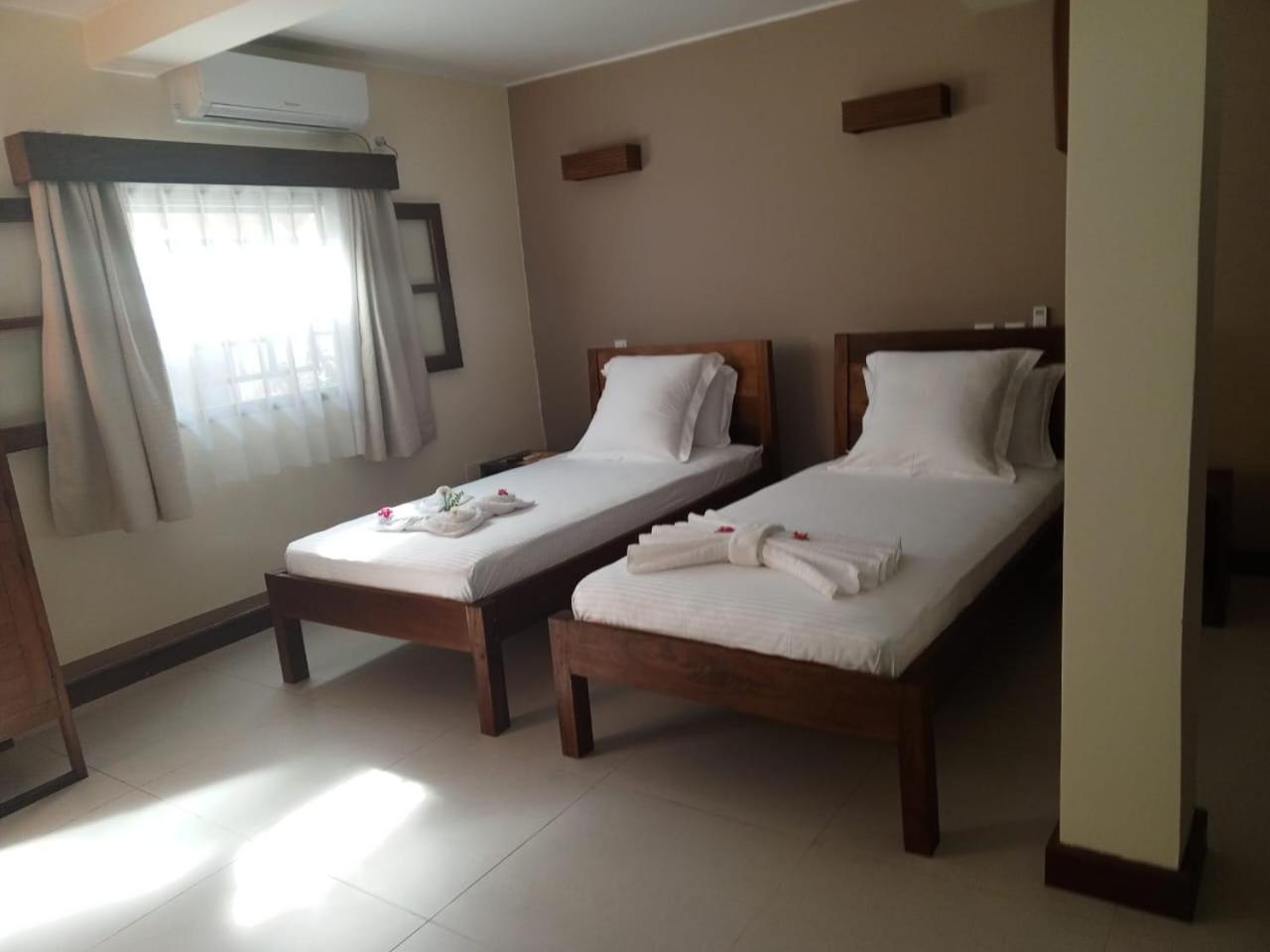 Hotel Baobab Cafe 穆龙达瓦 外观 照片