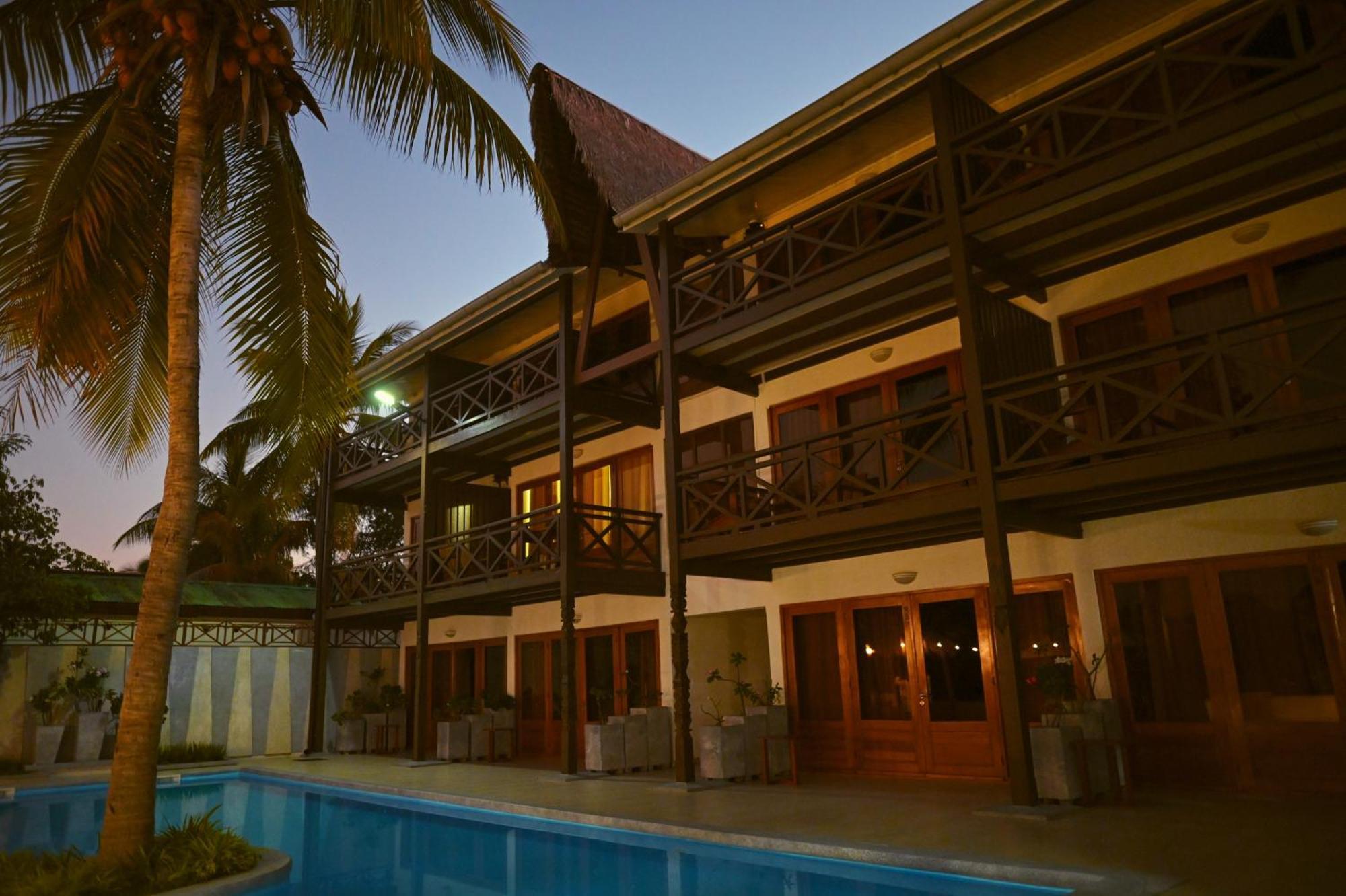 Hotel Baobab Cafe 穆龙达瓦 外观 照片