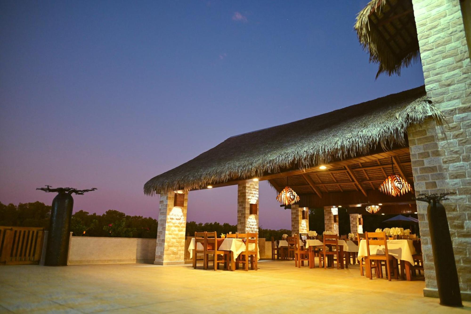 Hotel Baobab Cafe 穆龙达瓦 外观 照片